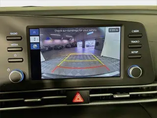 Hyundai ELANTRA 2025 SE Sedán 4 puertas