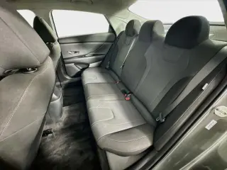 Hyundai ELANTRA 2025 SE Sedán 4 puertas