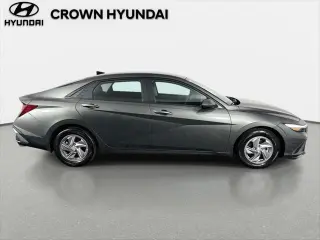 Hyundai ELANTRA 2025 SE Sedán 4 puertas