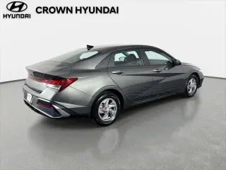 Hyundai ELANTRA 2025 SE Sedán 4 puertas