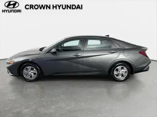 Hyundai ELANTRA 2025 SE Sedán 4 puertas