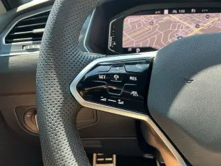Volkswagen Tiguan 2024 AWD SEL R-Line 4Motion 4p SUV
