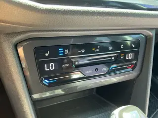 Volkswagen Tiguan 2024 AWD SEL R-Line 4Motion 4p SUV