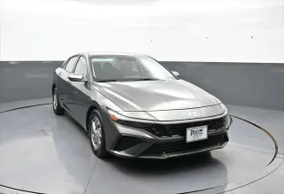 Hyundai ELANTRA 2025 SE 4dr Sedán