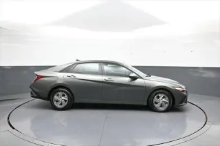 Hyundai ELANTRA 2025 SE 4dr Sedán