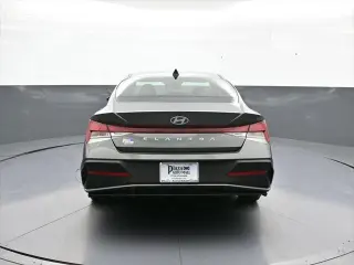 Hyundai ELANTRA 2025 SE 4dr Sedán