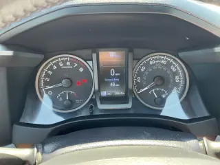 Toyota Tacoma 2023 4x4 TRD Todo Terreno 4p Doble Cabina 5.0 ft CB 6A
