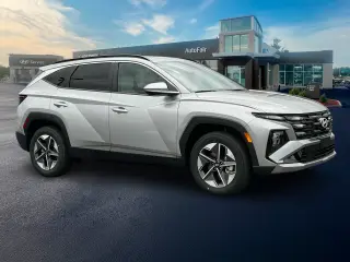 Hyundai TUCSON 2025 AWD SEL Conveniencia 4p SUV