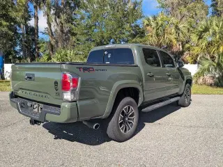 Toyota Tacoma 2022 4x2 TRD Todo Terreno 4p Doble Cabina 5.0 ft CB