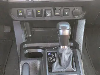 Toyota Tacoma 2022 4x2 TRD Todo Terreno 4p Doble Cabina 5.0 ft CB