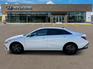 Hyundai ELANTRA 2026 SEL Sport Premium 4dr Sedan