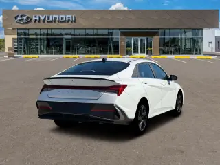 Hyundai ELANTRA 2026 SEL Sport Premium 4dr Sedan