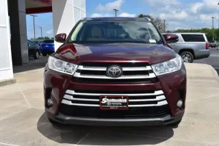 Toyota Highlander 2019 AWD XLE 4dr SUV