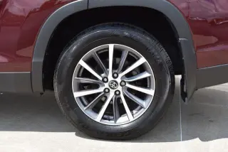 Toyota Highlander 2019 AWD XLE 4dr SUV