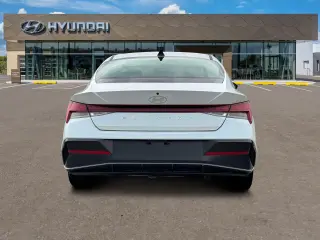 Hyundai ELANTRA 2025 SEL Conveniencia 4p Sedan