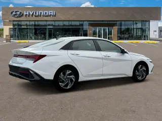 Hyundai ELANTRA 2025 SEL Conveniencia 4p Sedan