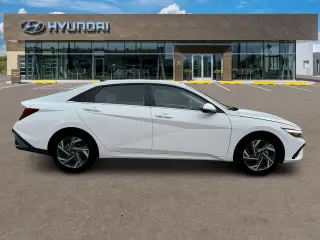 Hyundai ELANTRA 2025 SEL Conveniencia 4p Sedan
