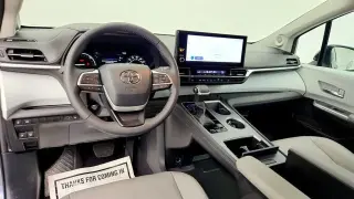 Toyota Sienna 2025 AWD XLE 7-Pasajero 4p Mini-Van