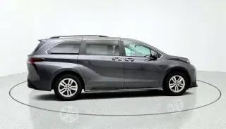 Toyota Sienna 2025 AWD XLE 7-Pasajero 4p Mini-Van