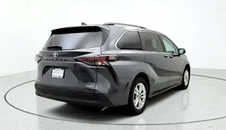Toyota Sienna 2025 AWD XLE 7-Pasajero 4p Mini-Van