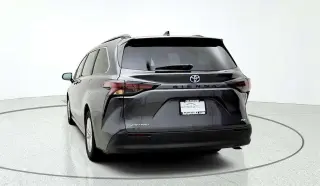 Toyota Sienna 2025 AWD XLE 7-Pasajero 4p Mini-Van