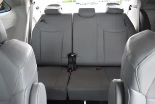 Toyota Sienna 2024 XLE 8-Pasajeros 4p Mini-Van