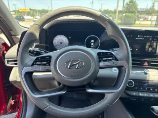 Hyundai ELANTRA 2023 SEL Sedán 4 puertas SULEV