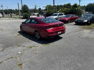 Hyundai ELANTRA 2023 SEL Sedán 4 puertas SULEV