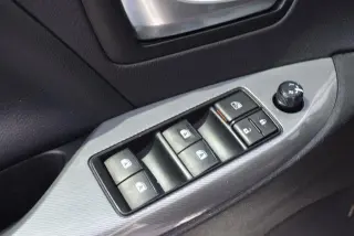 Toyota Sienna 2020 AWD SE 7-Pasajeros 4p Mini-Van