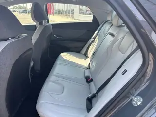 Hyundai ELANTRA 2024 Limited 4dr Sedán