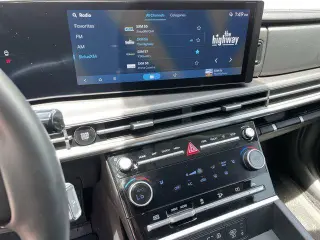 Hyundai SANTA FE 2025 SEL 4p SUV