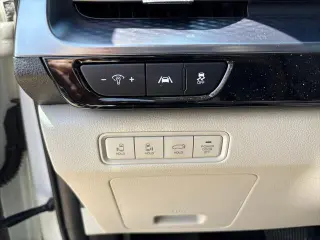 Kia Carnival 2024 SX Prestige 4dr Mini-Van