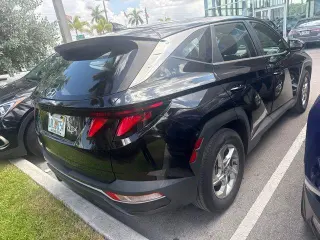 Hyundai TUCSON 2022 SE 4dr SUV (lanzamiento a mitad de año)