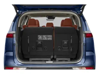 Kia Carnival 2024 SX 4 puertas Minivan