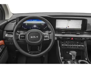 Kia Carnival 2024 SX 4 puertas Minivan
