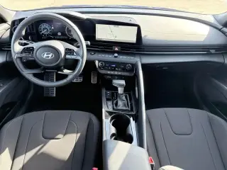 Hyundai ELANTRA Hybrid 2025 SEL Sport 4dr Sedan