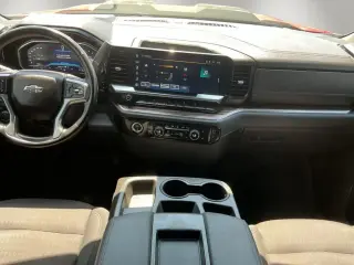 Chevrolet Silverado 1500 2023 4x4 LT Trail Boss 4p. Cabina de tripulación con 5.8 ft. SB