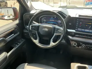 Chevrolet Silverado 1500 2023 4x4 LT Trail Boss 4p. Cabina de tripulación con 5.8 ft. SB