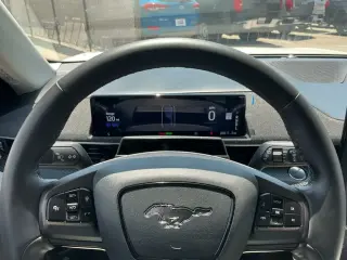 Ford Mustang Mach-E 2024 Premium 4p SUV