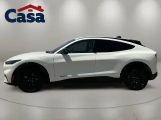 Ford Mustang Mach-E 2024 Premium 4p SUV