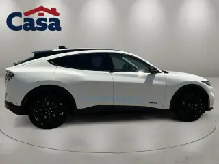 Ford Mustang Mach-E 2024 Premium 4p SUV
