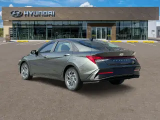 Hyundai ELANTRA Hybrid 2025 Azul 4p Sedán