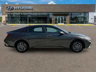 Hyundai ELANTRA Hybrid 2025 Azul 4p Sedán