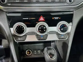 Hyundai ELANTRA 2019 SE 4dr Sedán 6A