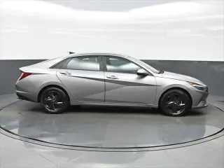 Hyundai ELANTRA 2023 SEL 4dr Sedan