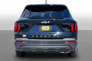 Kia Sorento 2022 LX 4dr SUV