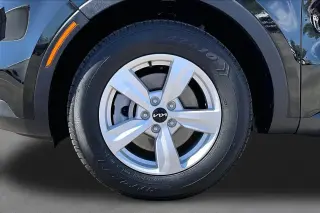Kia Sorento 2022 LX 4dr SUV