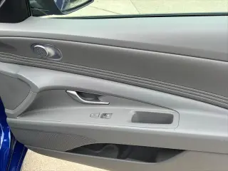 Hyundai ELANTRA 2026 SEL Sport 4dr Sedán