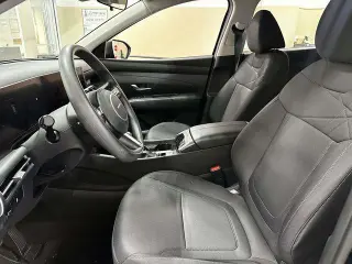 Hyundai TUCSON 2025 AWD SE 4p SUV