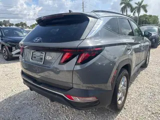 Hyundai TUCSON 2024 SEL 4dr SUV